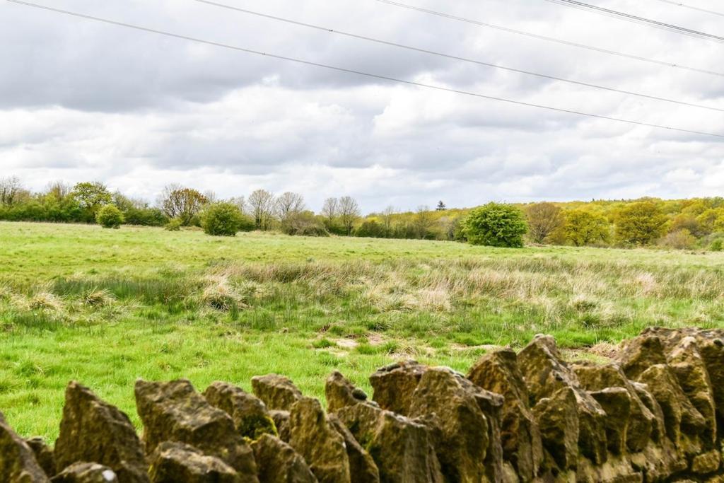 The Lookout At Cloatley Meadow Daire Hankerton Dış mekan fotoğraf